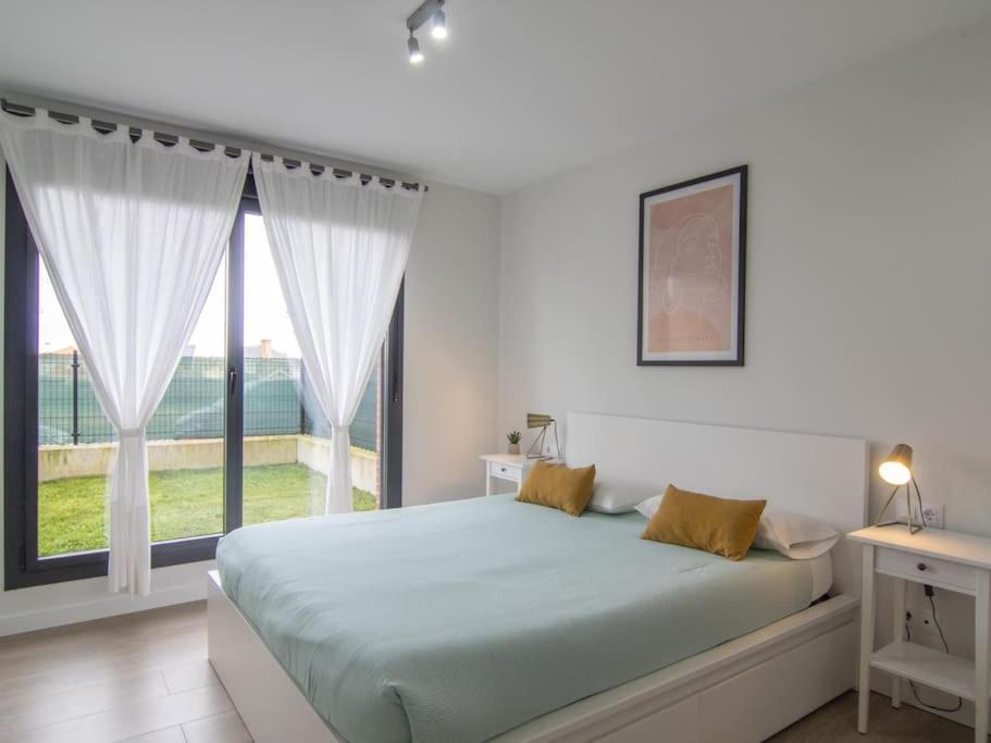 Apartamento Holidea Playa San Juan De La Canal Santa Cruz De Bezana Exterior photo